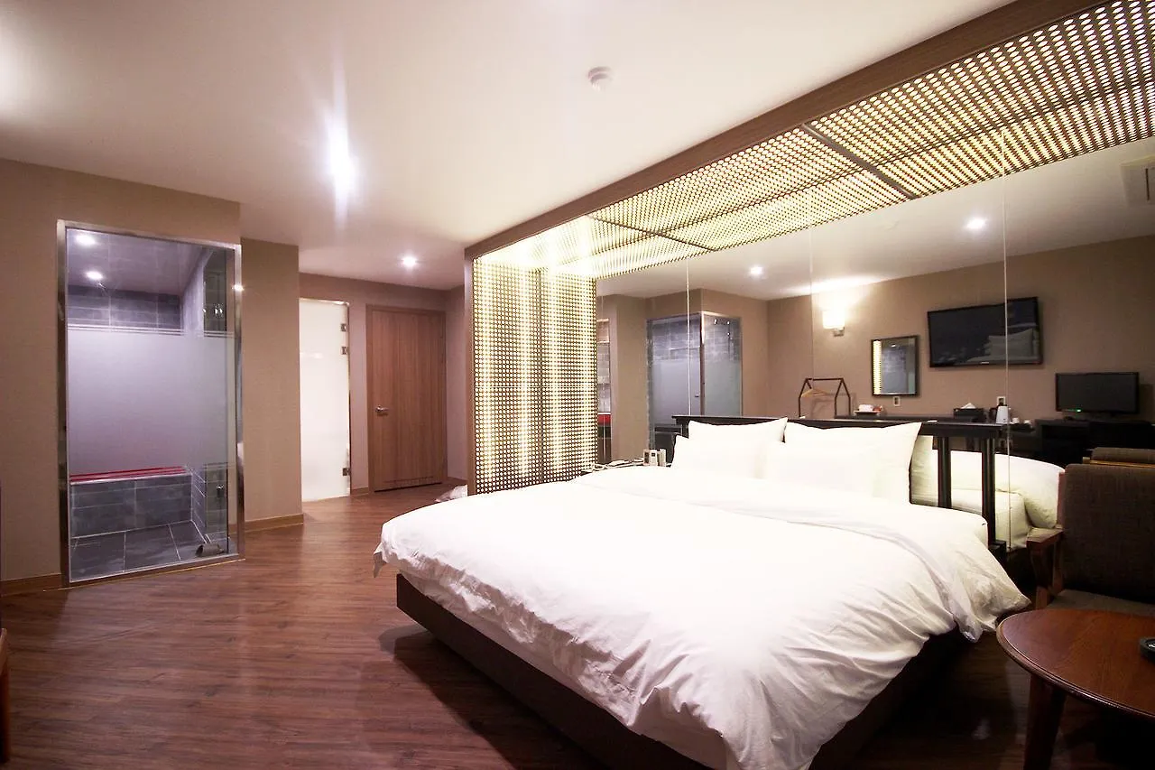 Mango Hotel Busan