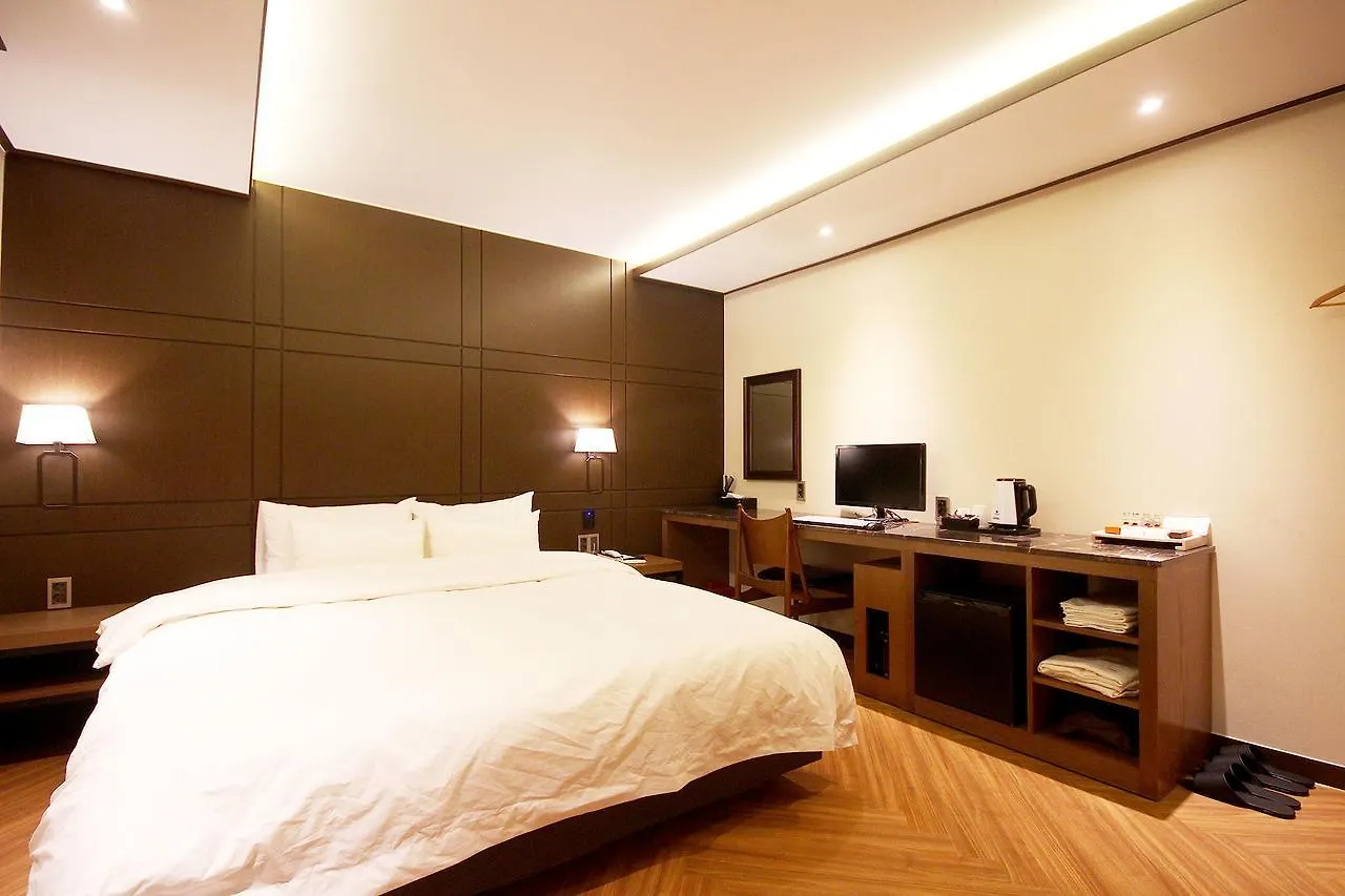 Mango Hotel Busan 2*,  South Korea